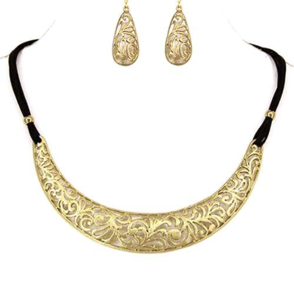 Gold Plated Filigree Corded Bib Style Necklace Set